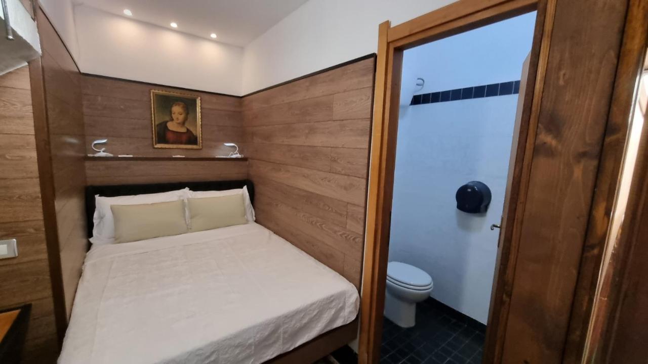 Appartamento Loft Sant' Efisio Cagliari Esterno foto
