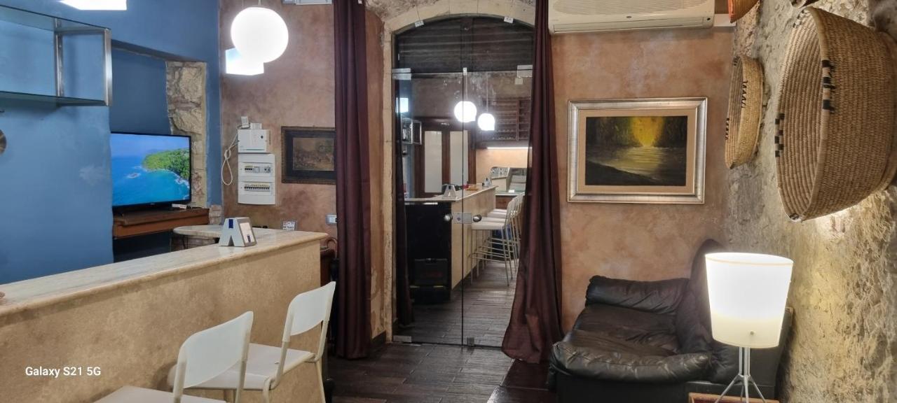 Appartamento Loft Sant' Efisio Cagliari Esterno foto