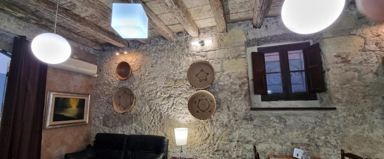 Appartamento Loft Sant' Efisio Cagliari Esterno foto
