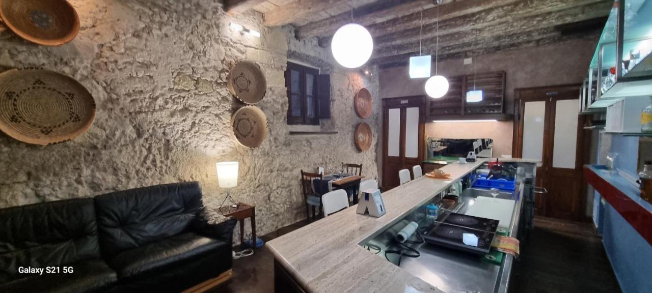 Appartamento Loft Sant' Efisio Cagliari Esterno foto